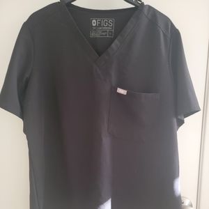 1pocket  no tags.  Never worn.